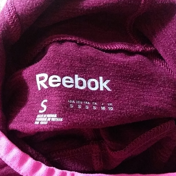 Reebok Hooded Athletic Fit Pullover - Picture 7 of 10